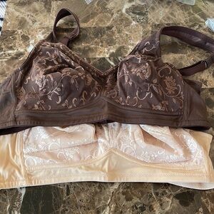 2/Bra🌸& 2 🚨FREE🚨eyebrow tattoos packages